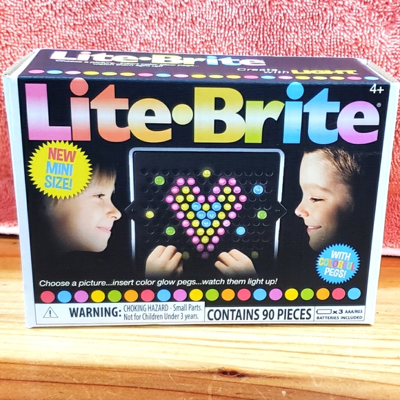 Hasbro Other - 🦖NIB Mini Lite Brite Toy🦖